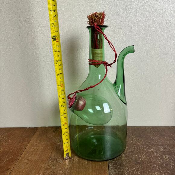 Green‎ Glass Wine Decanter Jug Vintage Italian Hand Blown Ice Chamber Terrarium - Picture 11 of 11